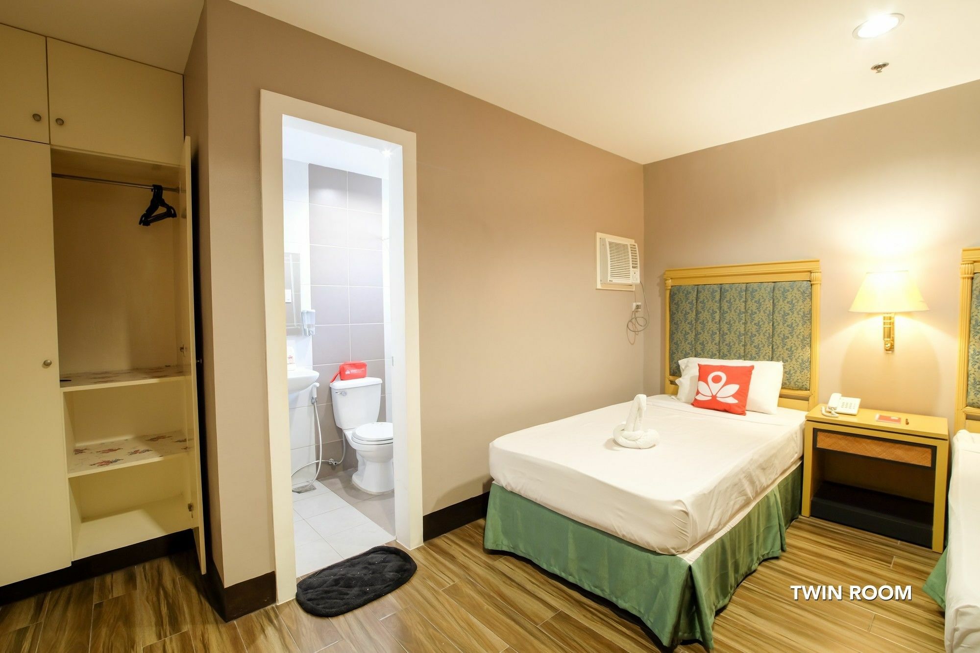 Zen Rooms Del Pilar Malate Manila Eksteriør billede