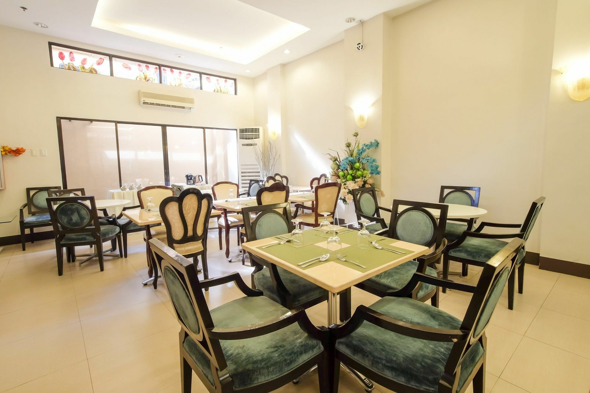 Zen Rooms Del Pilar Malate Manila Eksteriør billede